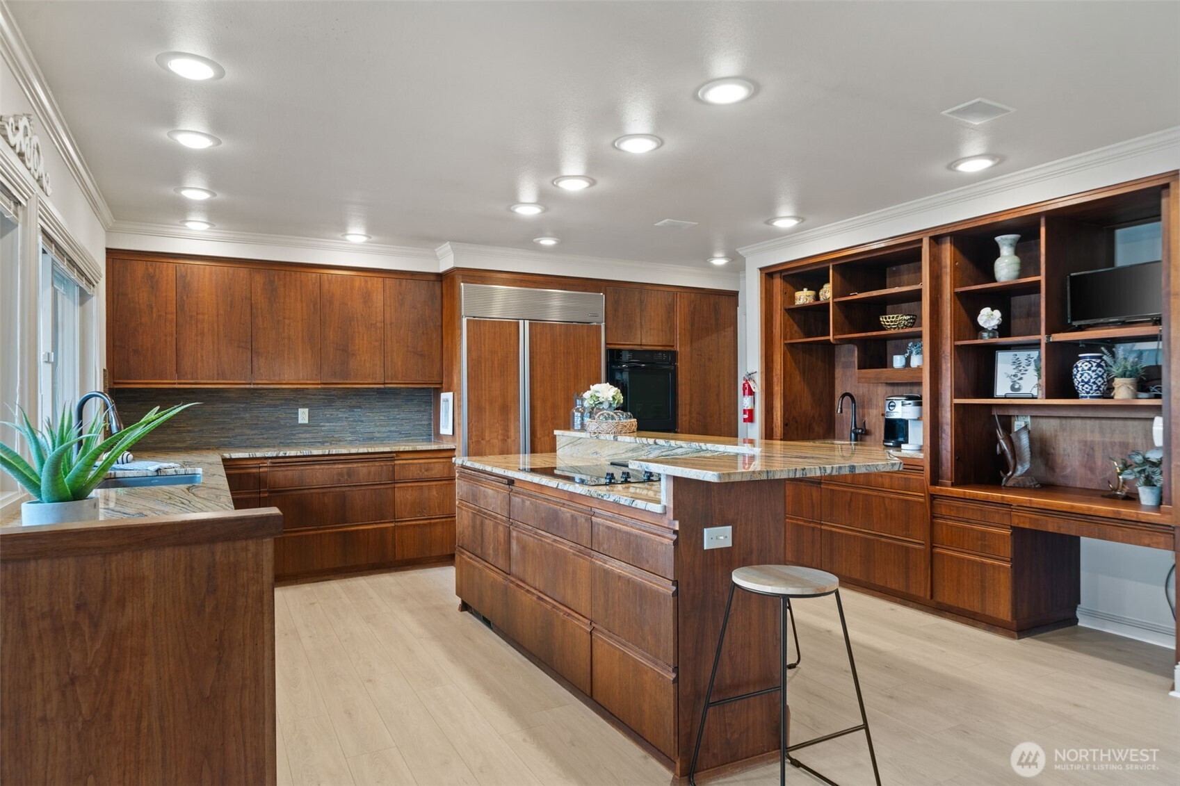 16631 E State Route 106 , Belfair, WA 98528