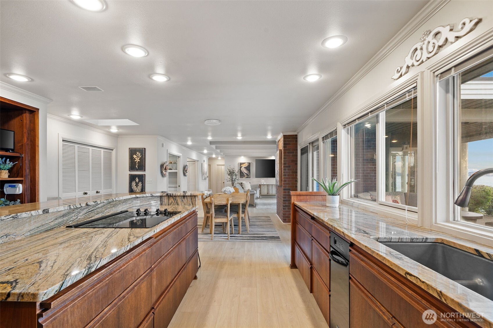 16631 E State Route 106 , Belfair, WA 98528