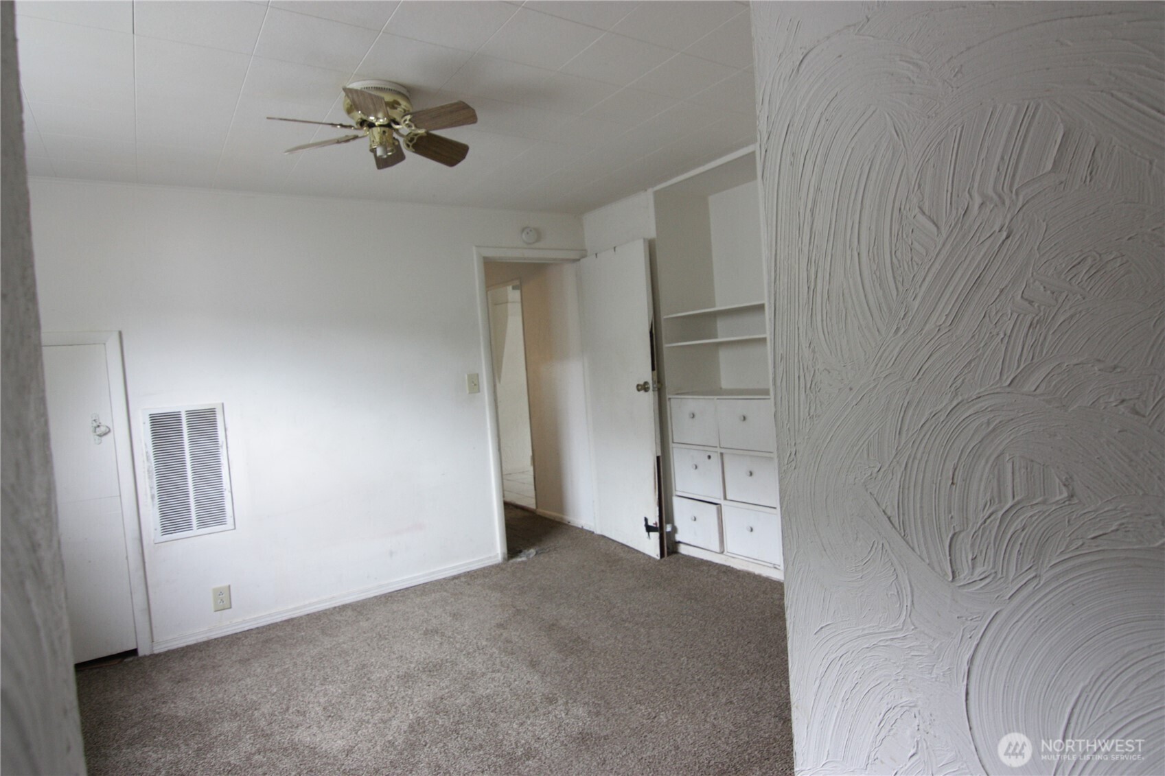 803 S 5th Avenue , Kelso, WA 98626
