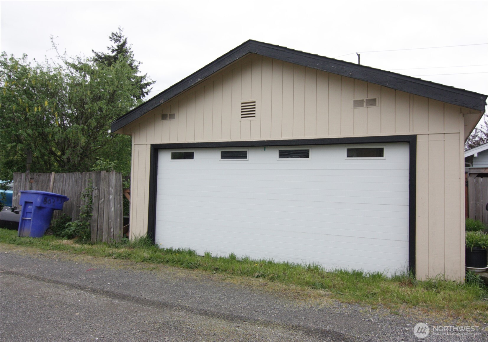 803 S 5th Avenue , Kelso, WA 98626