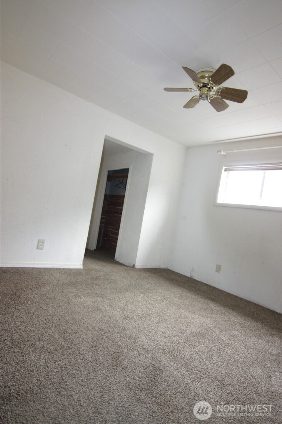 803 S 5th Avenue , Kelso, WA 98626