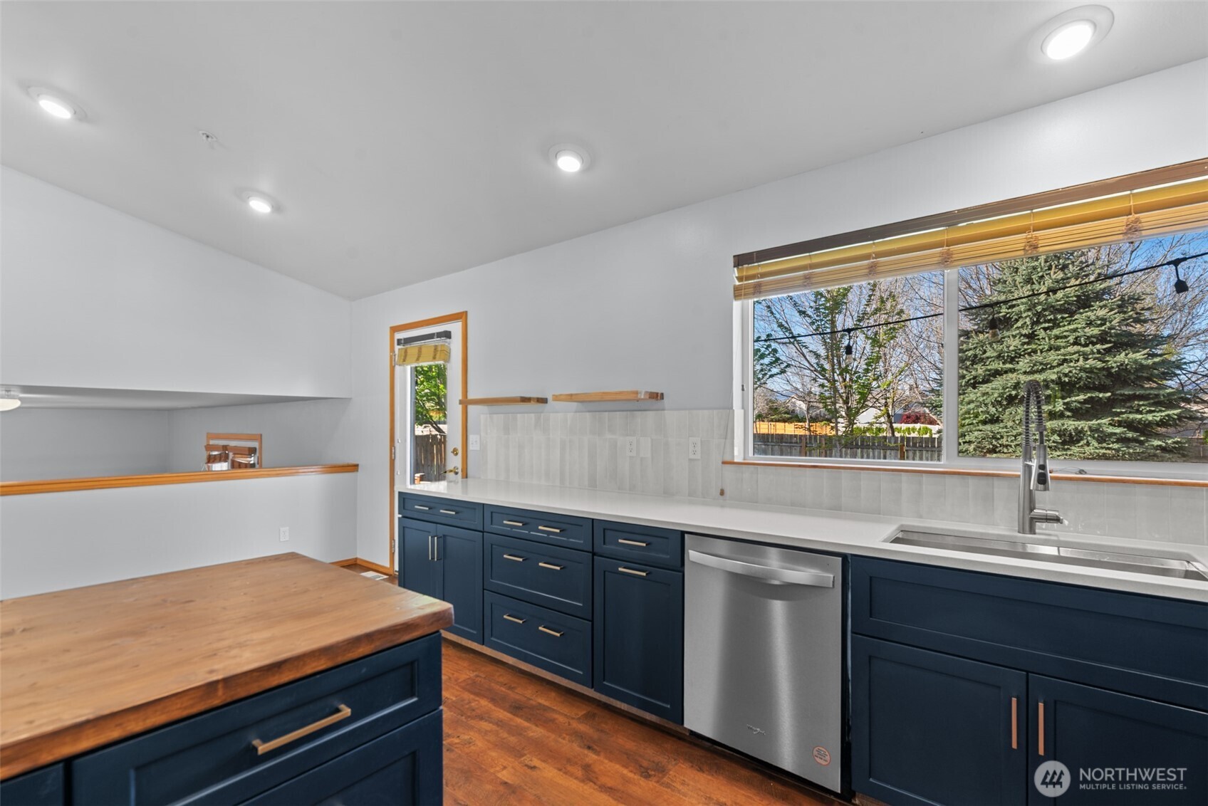 2589 Aviation Drive , East Wenatchee, WA 98802
