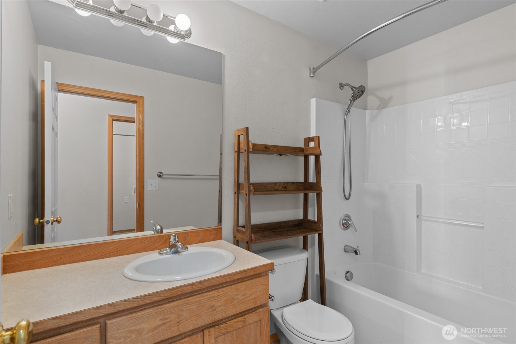2589 Aviation Drive , East Wenatchee, WA 98802