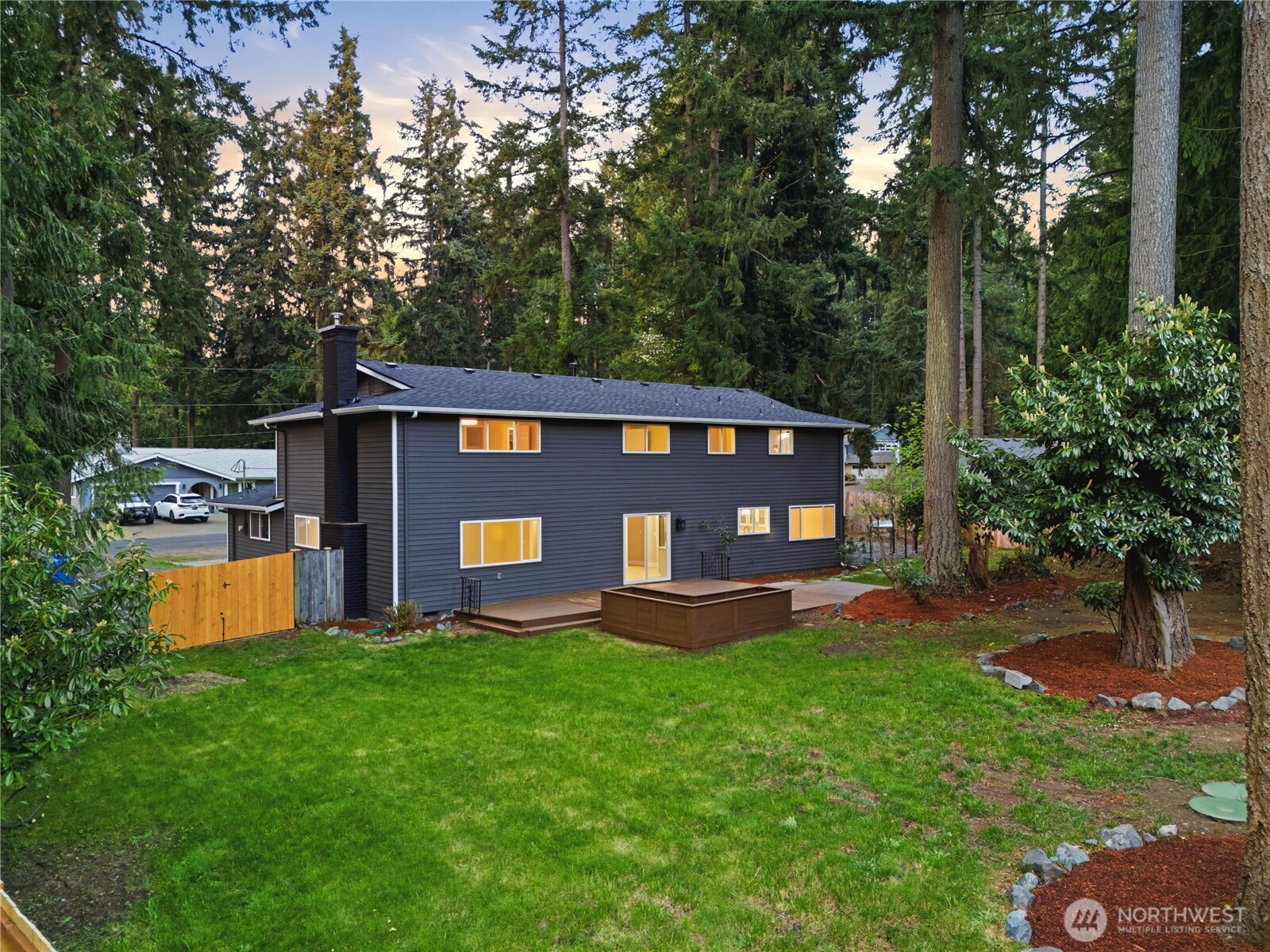 10826 149th St E , Puyallup, WA 98374