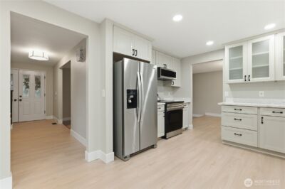 10826 149th St E , Puyallup, WA 98374 - Photo 11