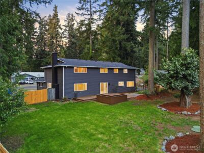 10826 149th St E , Puyallup, WA 98374 - Photo 2