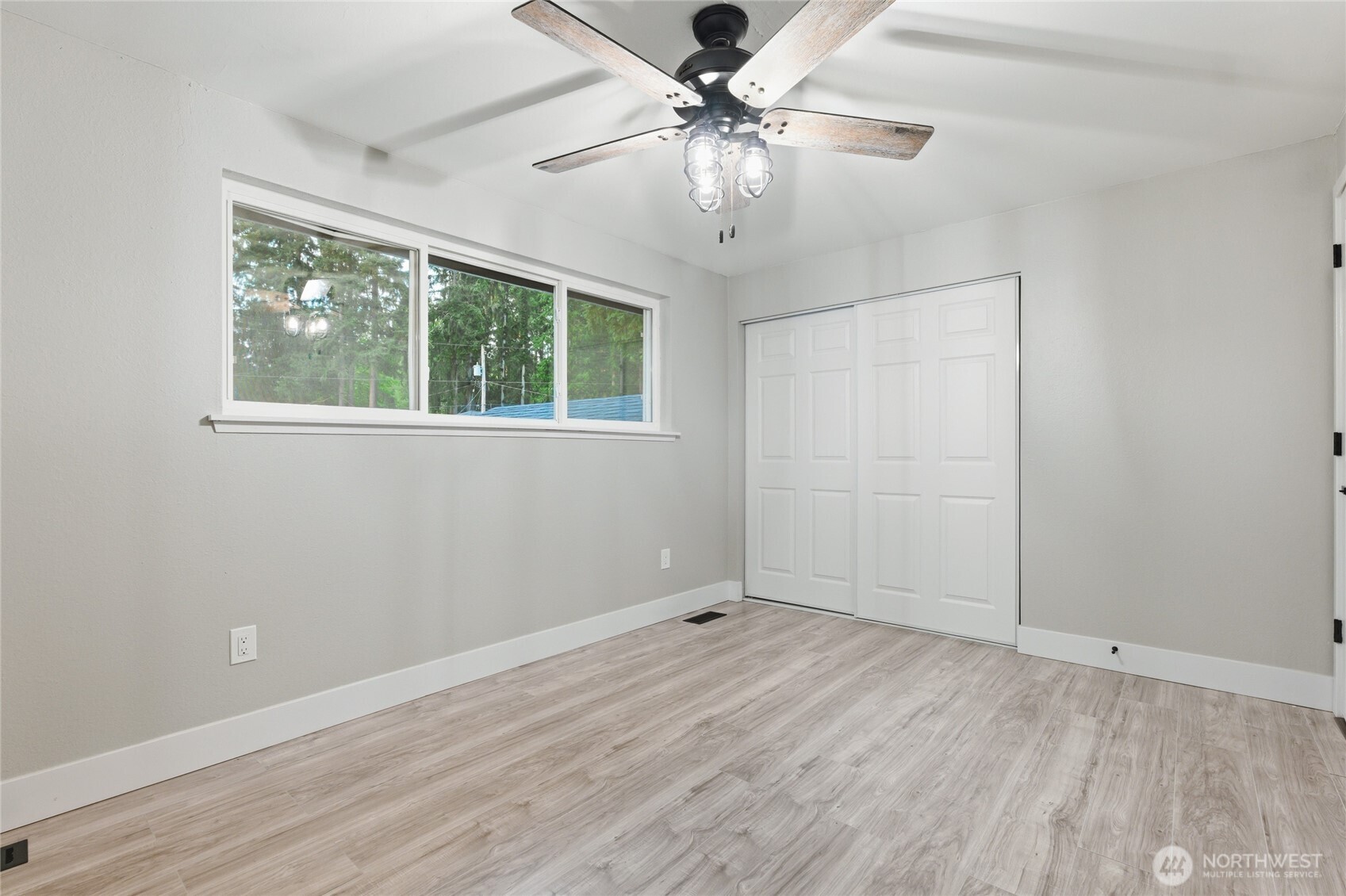 10826 149th St E , Puyallup, WA 98374