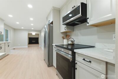 10826 149th St E , Puyallup, WA 98374 - Photo 8