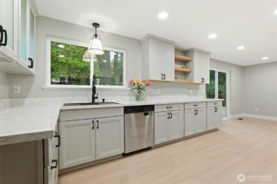 10826 149th St E , Puyallup, WA 98374 - Photo 9