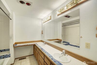 8924 W Meadow Lake Drive , Snohomish, WA 98290 - Photo 23