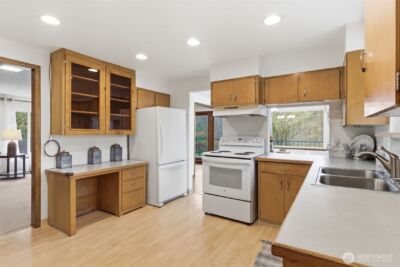 22628 Holgar Court NE, Poulsbo, WA 98370 - Photo 12