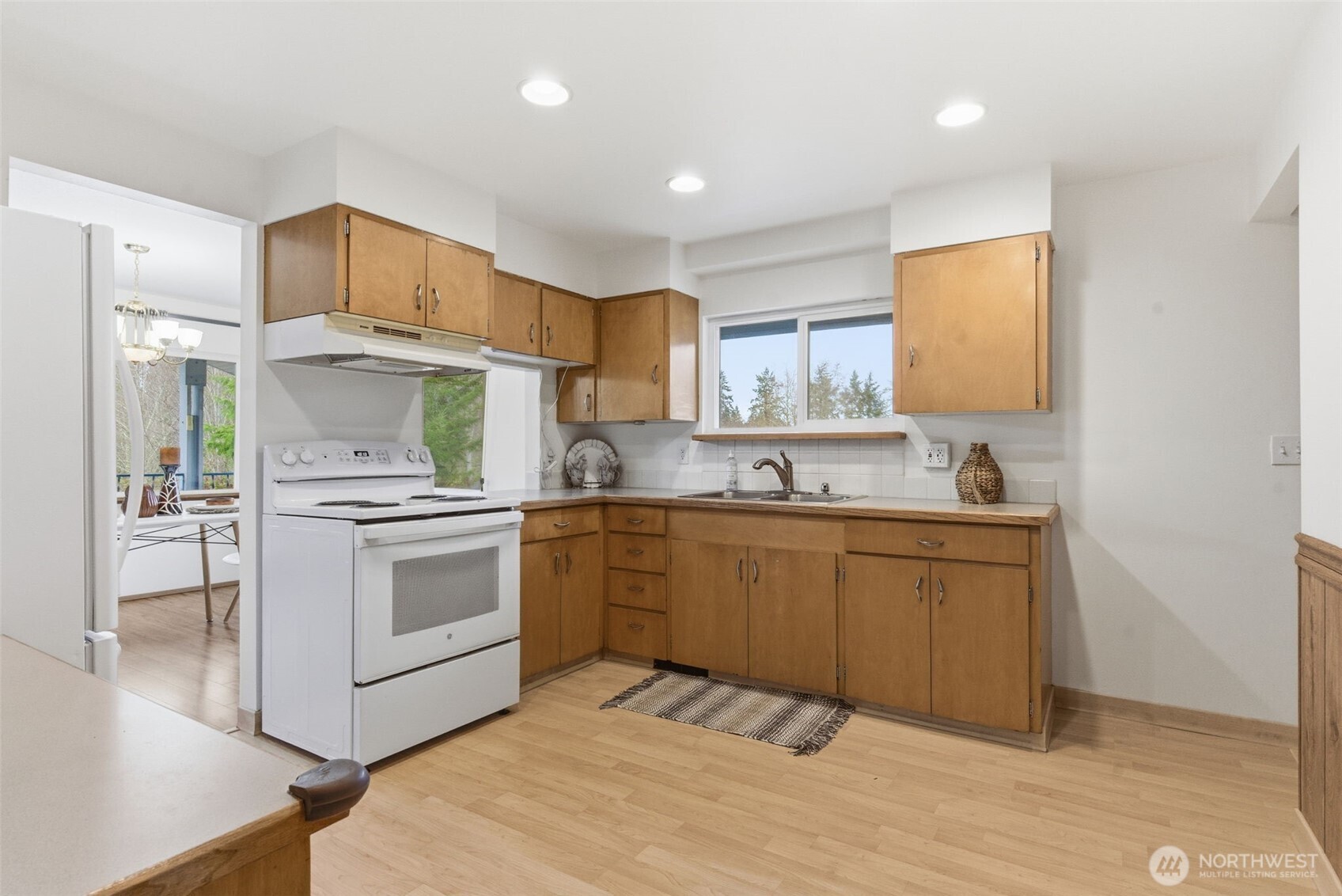 22628 Holgar Court NE, Poulsbo, WA 98370