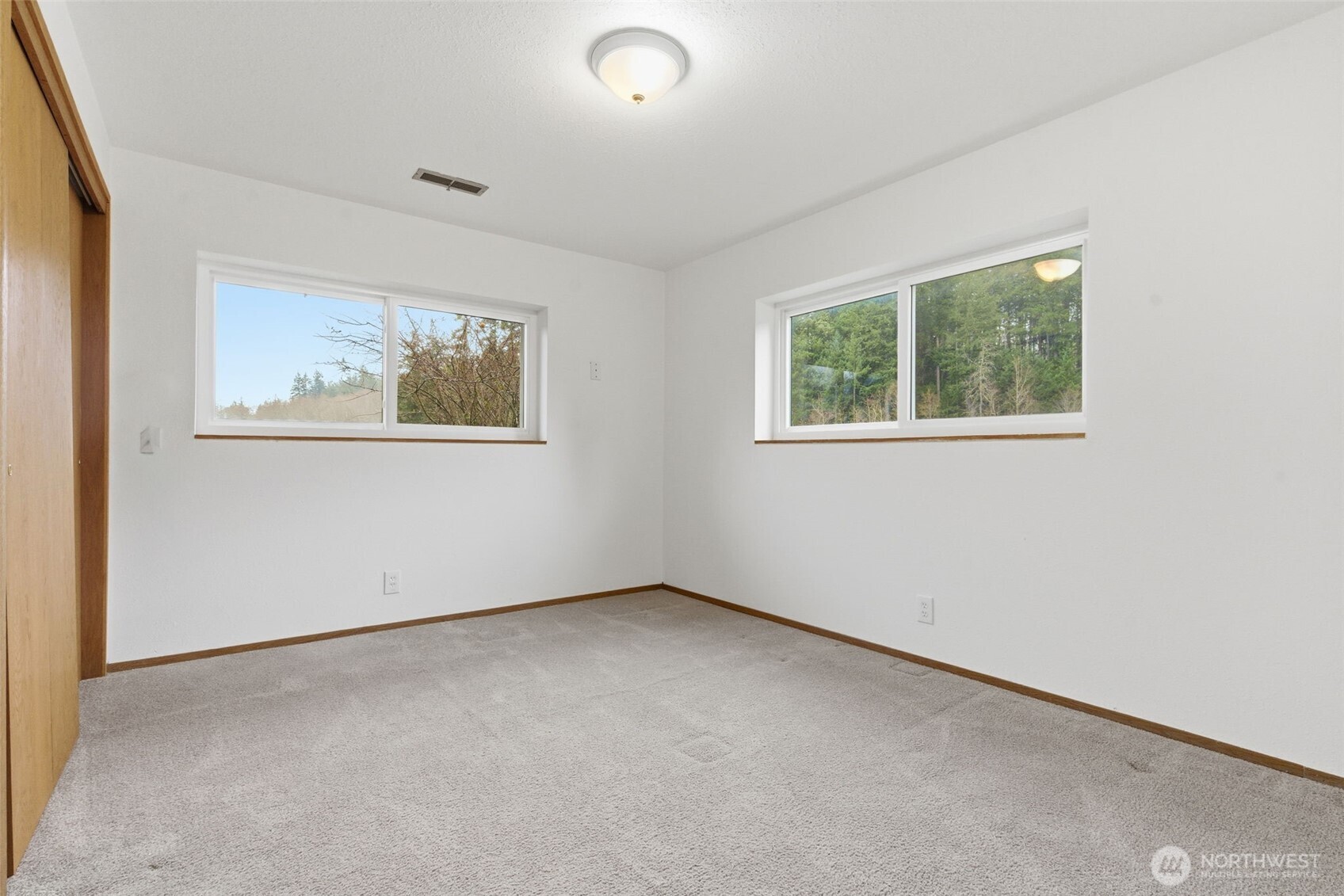 22628 Holgar Court NE, Poulsbo, WA 98370