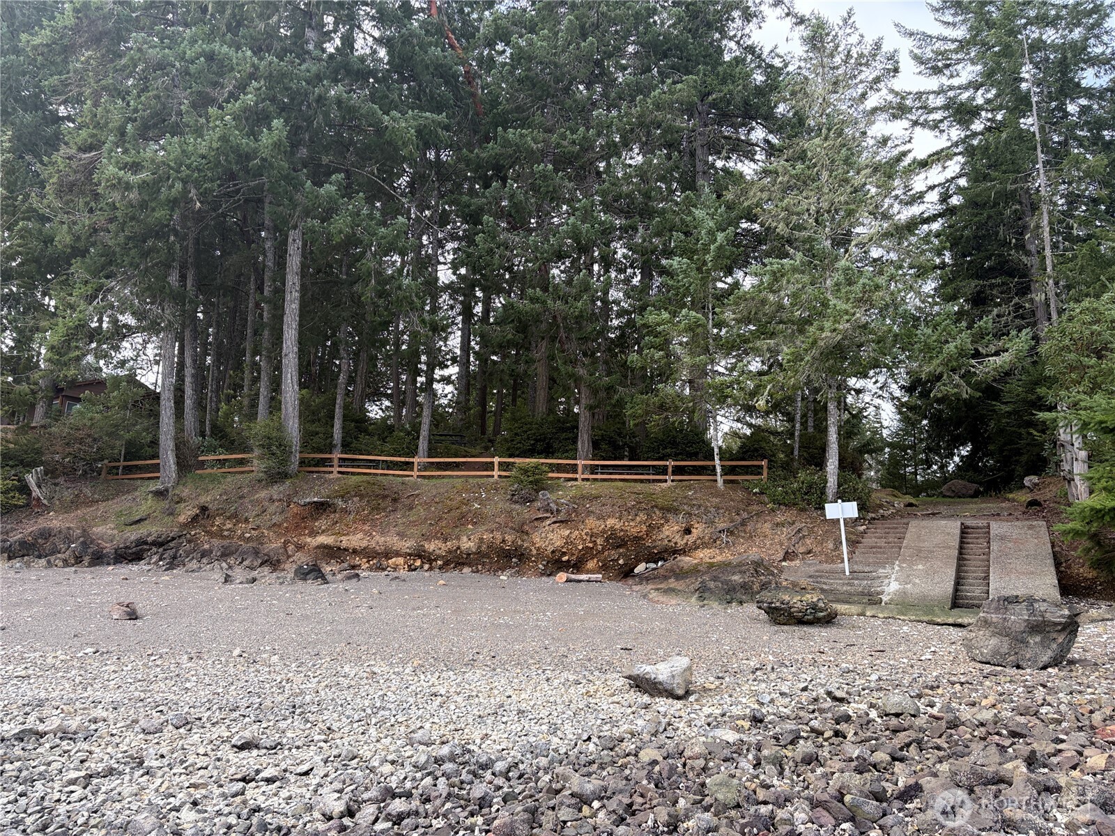 1 E Wildwood Lane , Brinnon, WA 98320