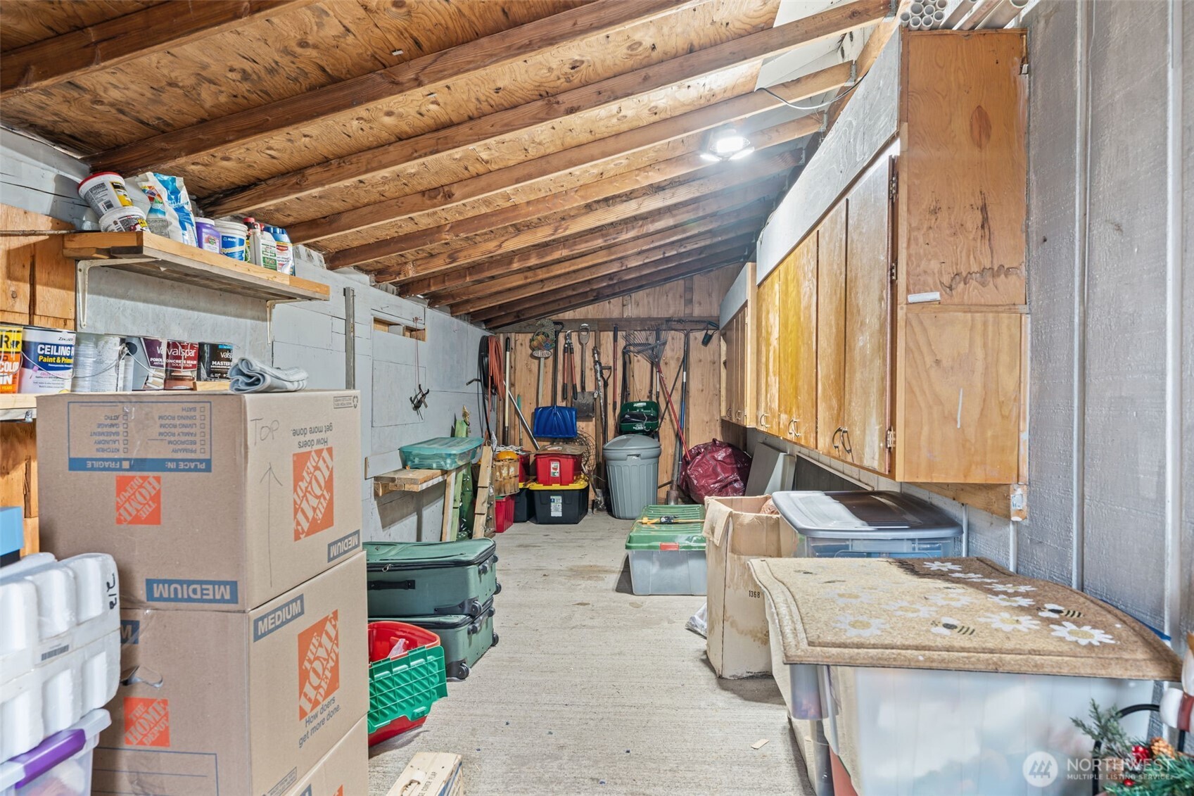 320 Coal Avenue , Carbonado, WA 98323