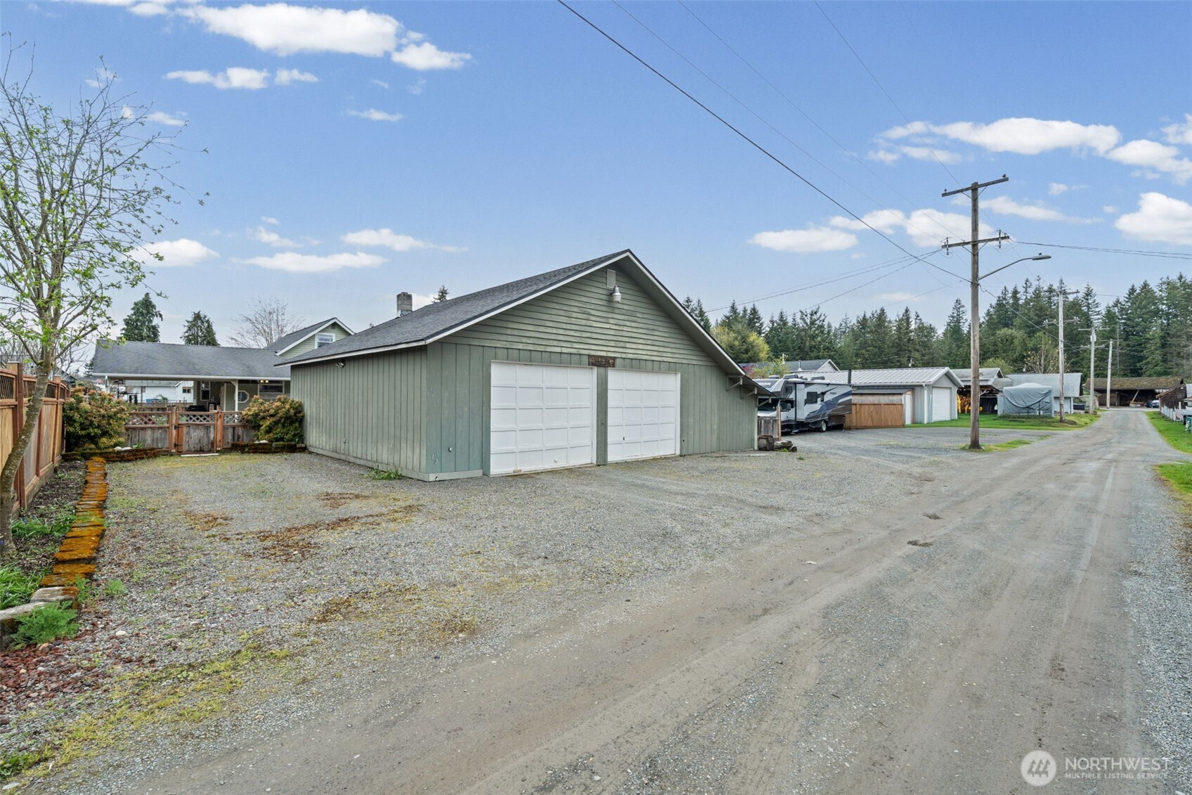 320 Coal Avenue , Carbonado, WA 98323