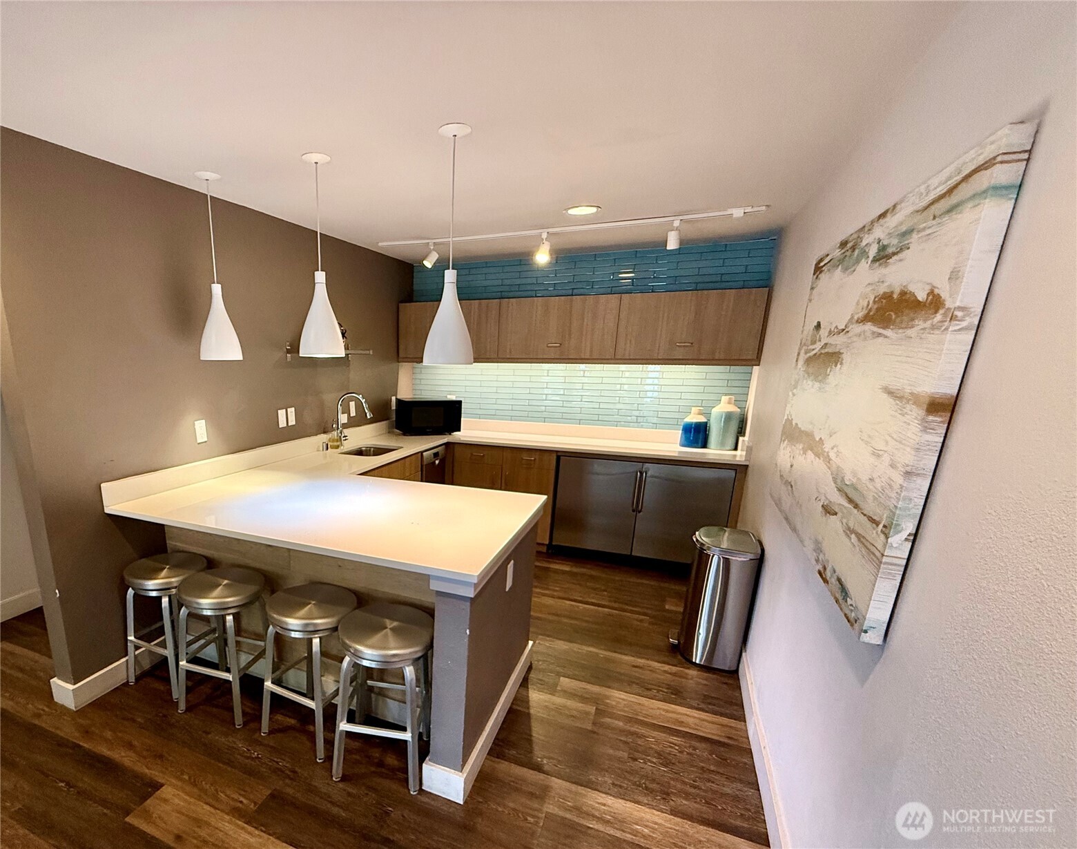 11815 93rd Lane NE #203, Kirkland, WA 98034