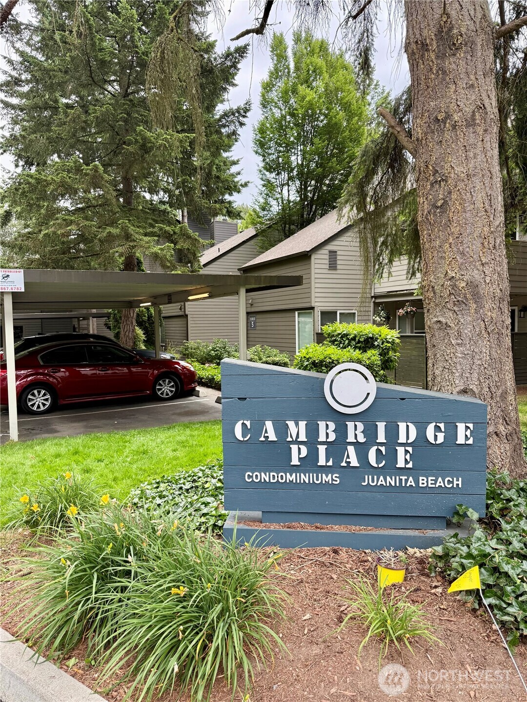 11815 93rd Lane NE #203, Kirkland, WA 98034