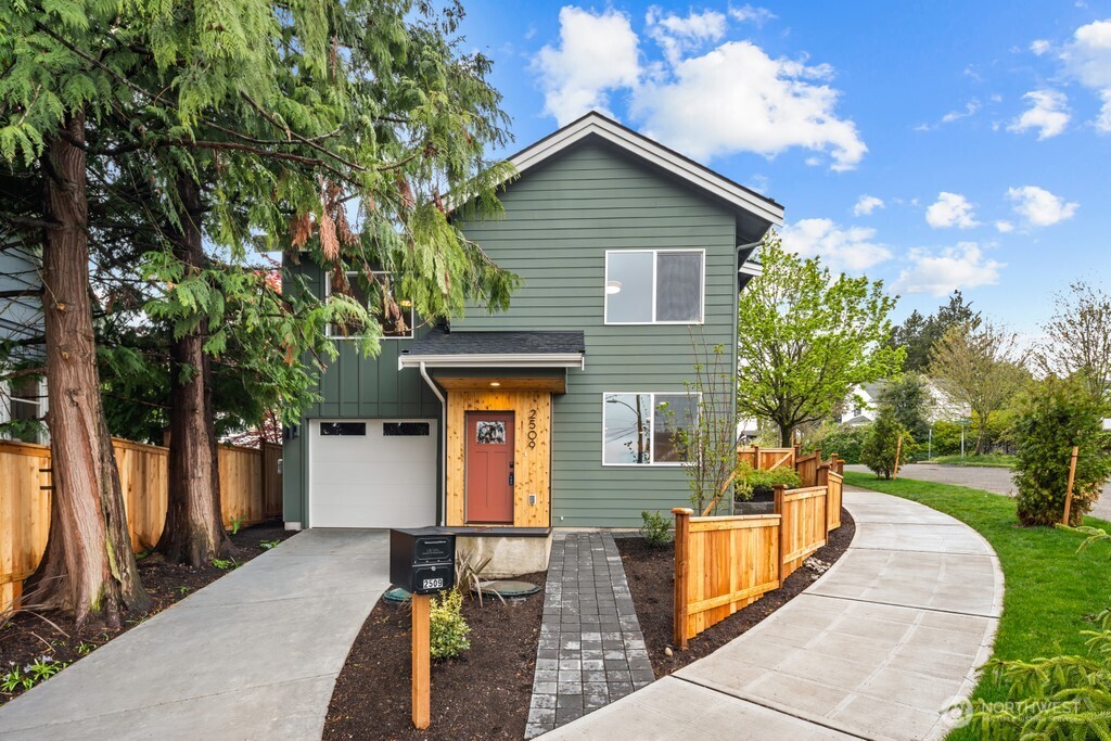 2509 N 42nd Street , Seattle, WA 98103