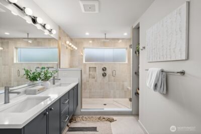 2509 N 42nd Street , Seattle, WA 98103 - Photo 13