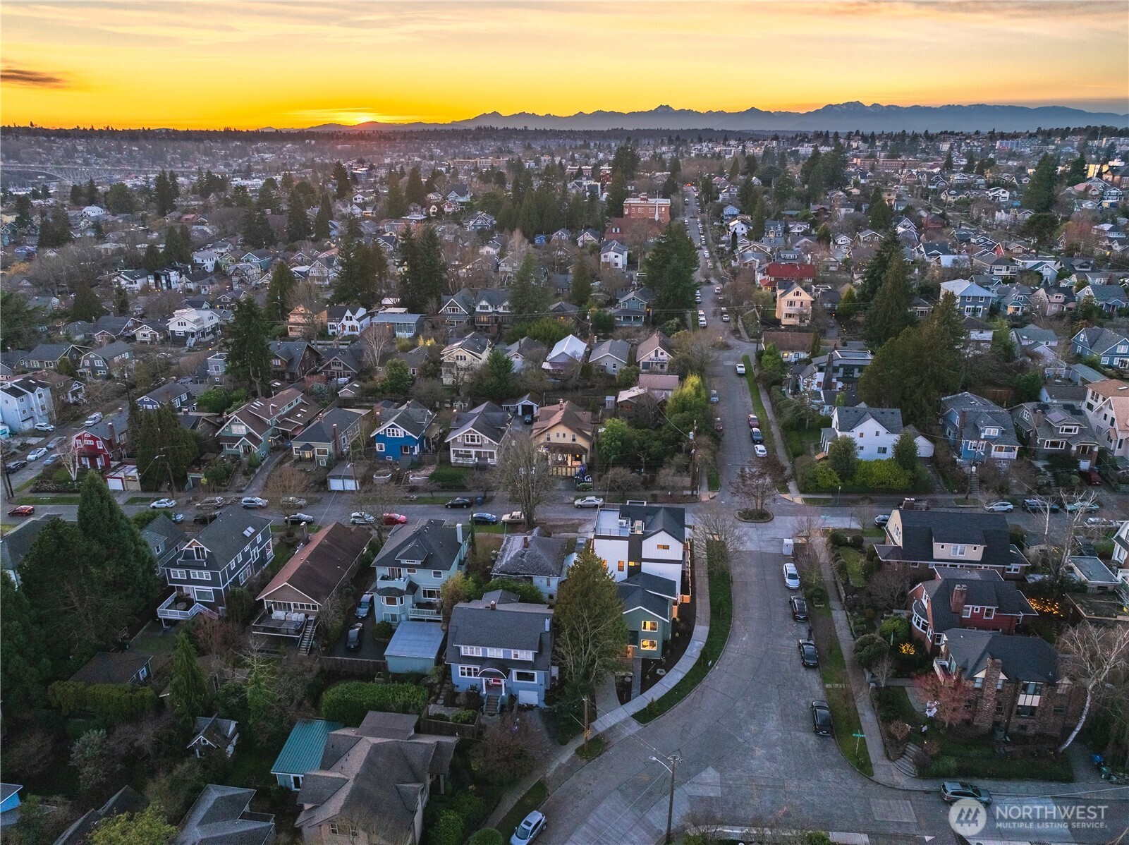 2509 N 42nd Street , Seattle, WA 98103