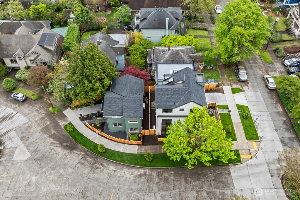 2509 N 42nd Street , Seattle, WA 98103