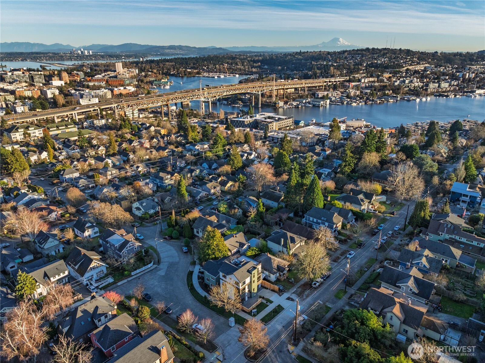 2509 N 42nd Street , Seattle, WA 98103