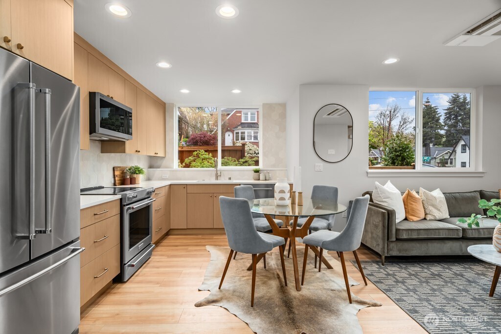 2509 N 42nd Street , Seattle, WA 98103