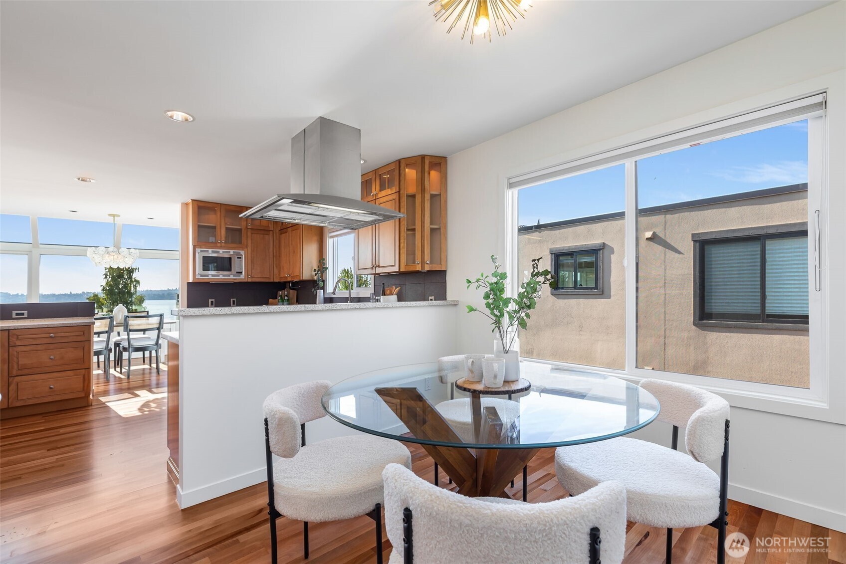 832 Lake Street S, Kirkland, WA 98033