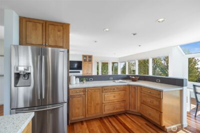832 Lake Street S, Kirkland, WA 98033 - Photo 24