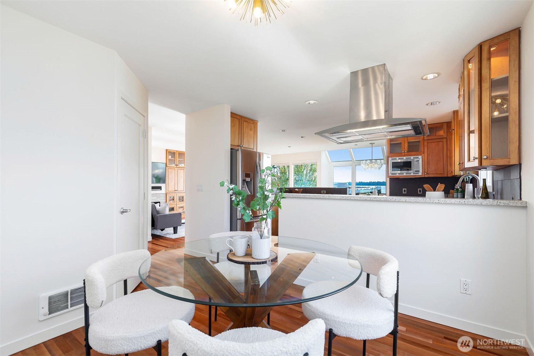 832 Lake Street S, Kirkland, WA 98033