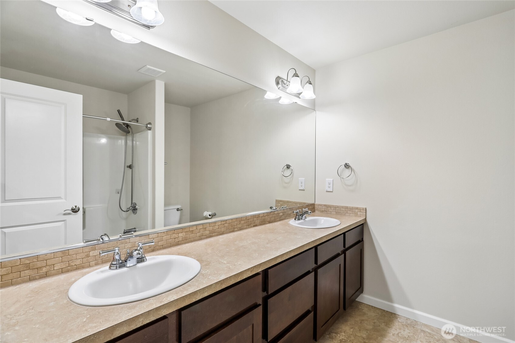 11902 59th Avenue E, Puyallup, WA 98373