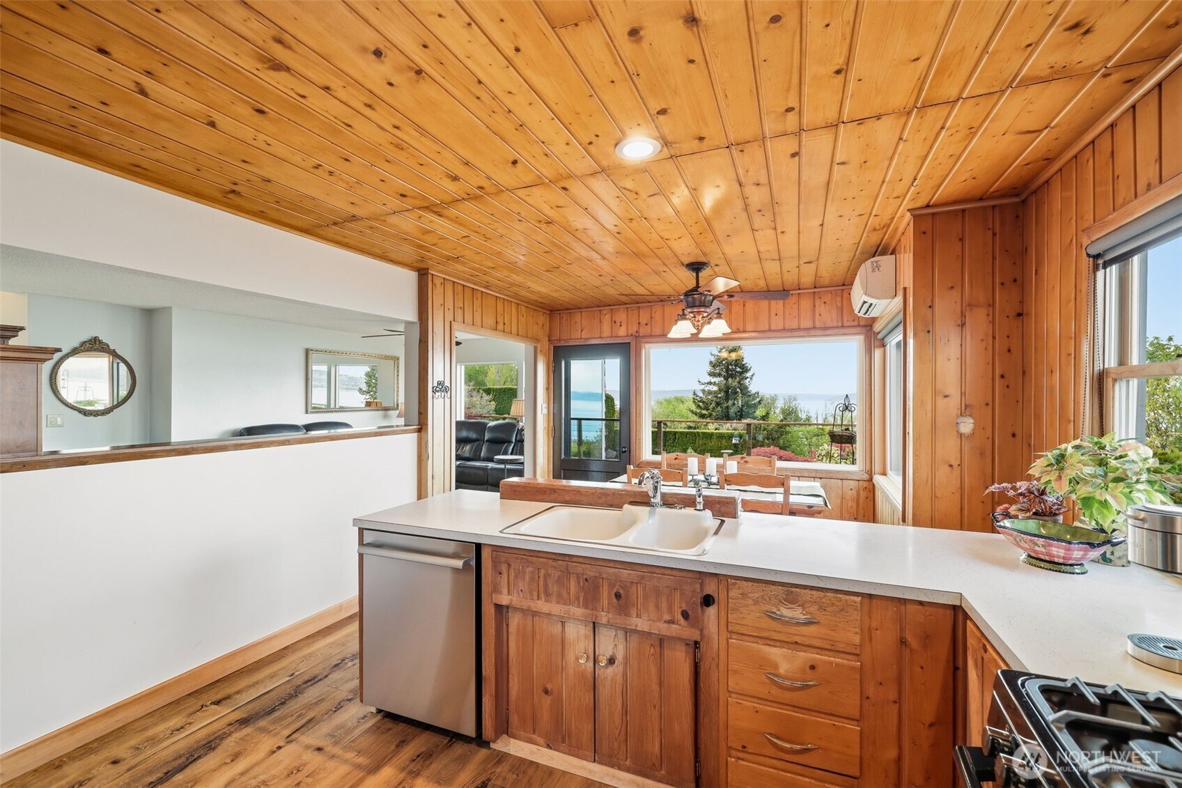 3423 N 36th Street , Tacoma, WA 98407