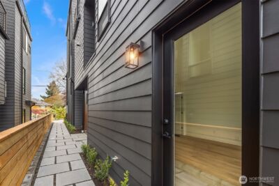 333 NW 47th Street #C, Seattle, WA 98107 - Photo 1