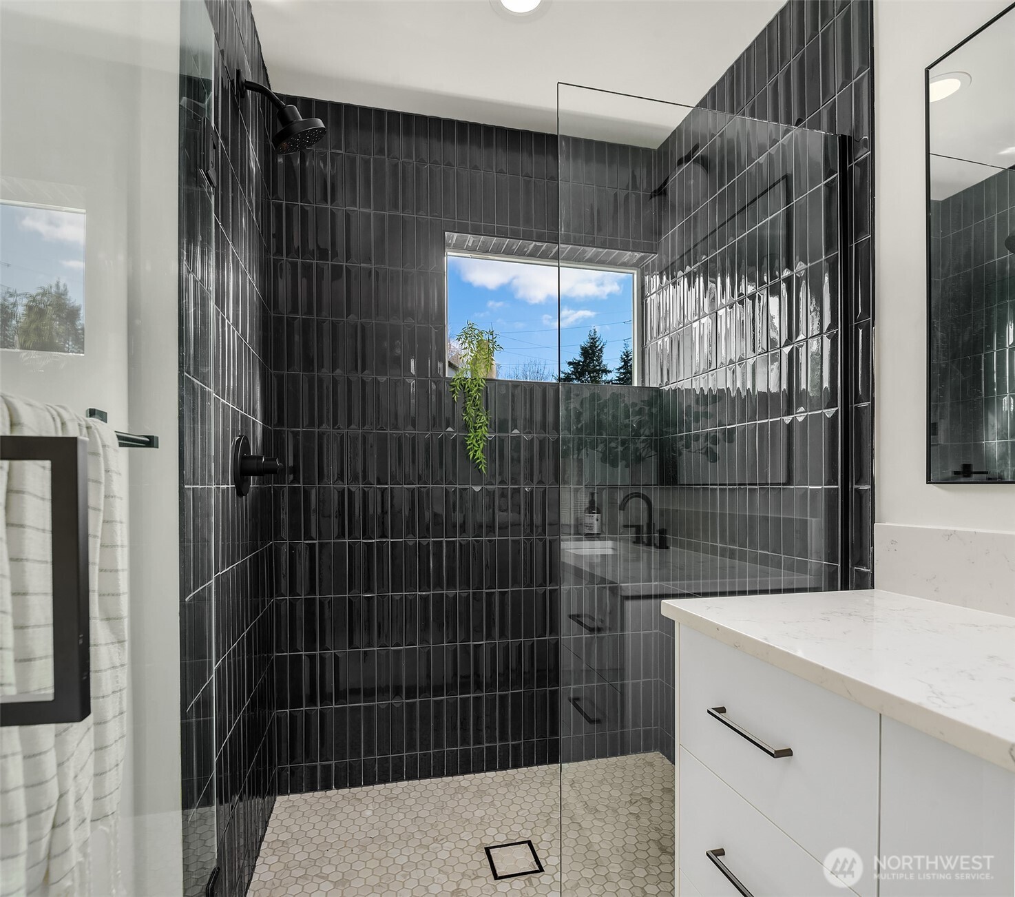 333 NW 47th Street #C, Seattle, WA 98107