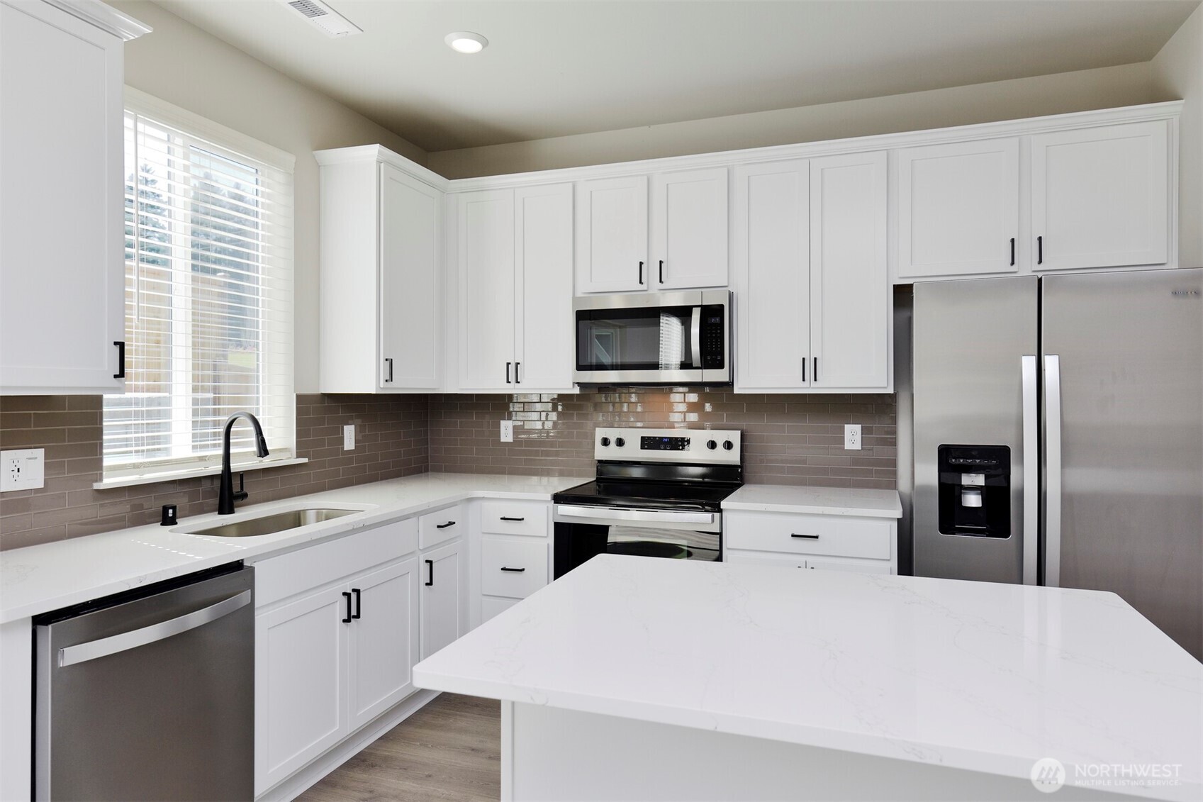 5878 NW Rhino Way , Bremerton, WA 98312