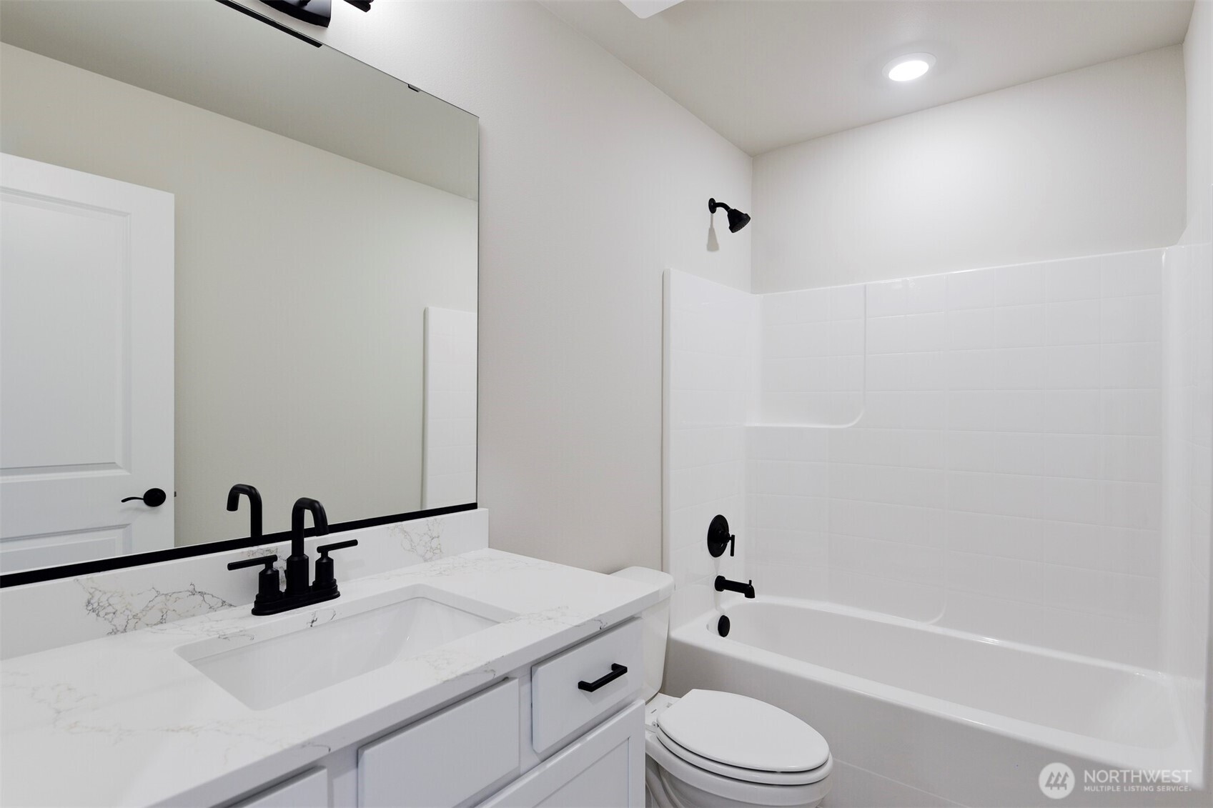 5878 NW Rhino Way , Bremerton, WA 98312