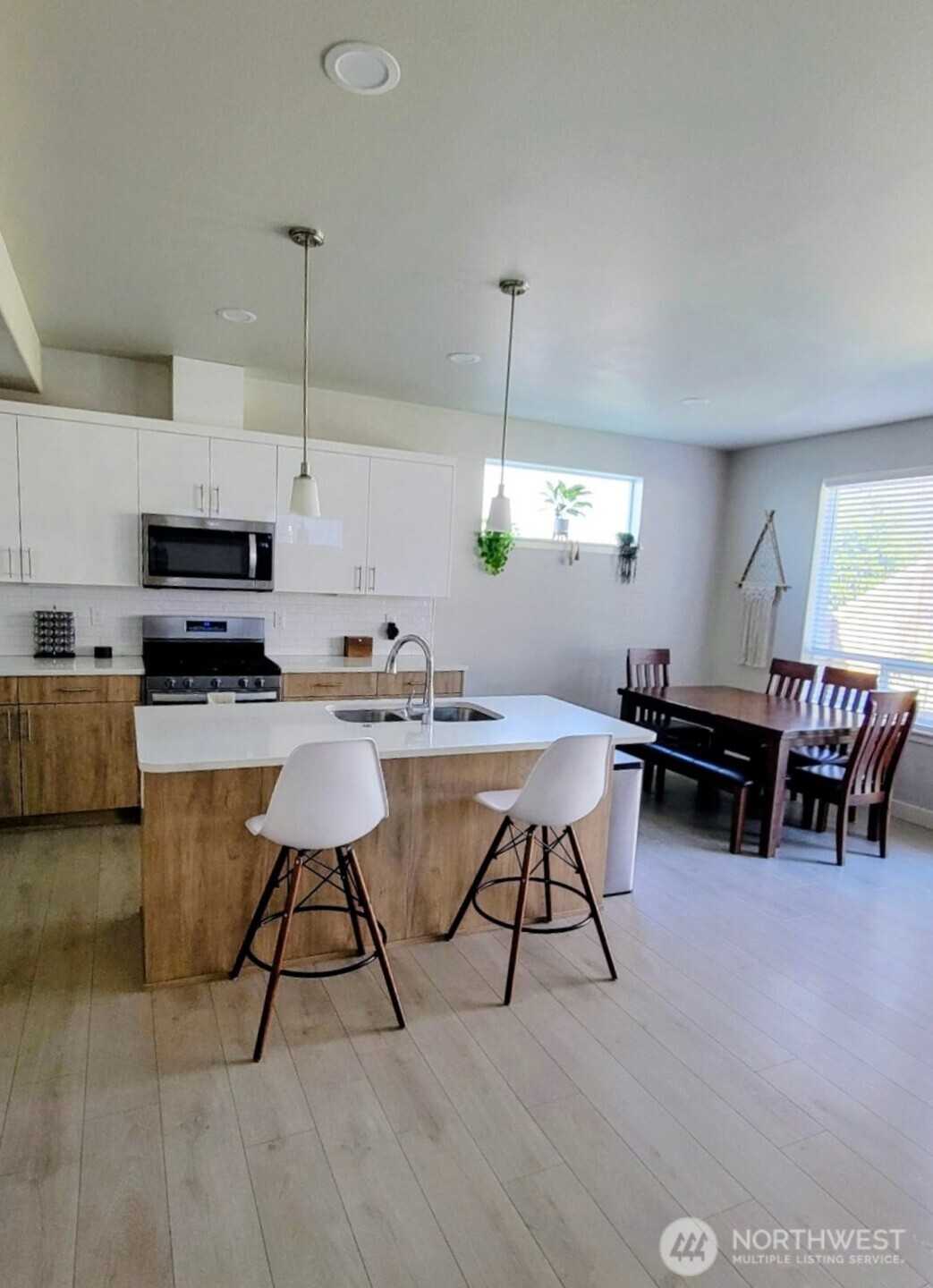 408 Hammond Street , Blaine, WA 98230