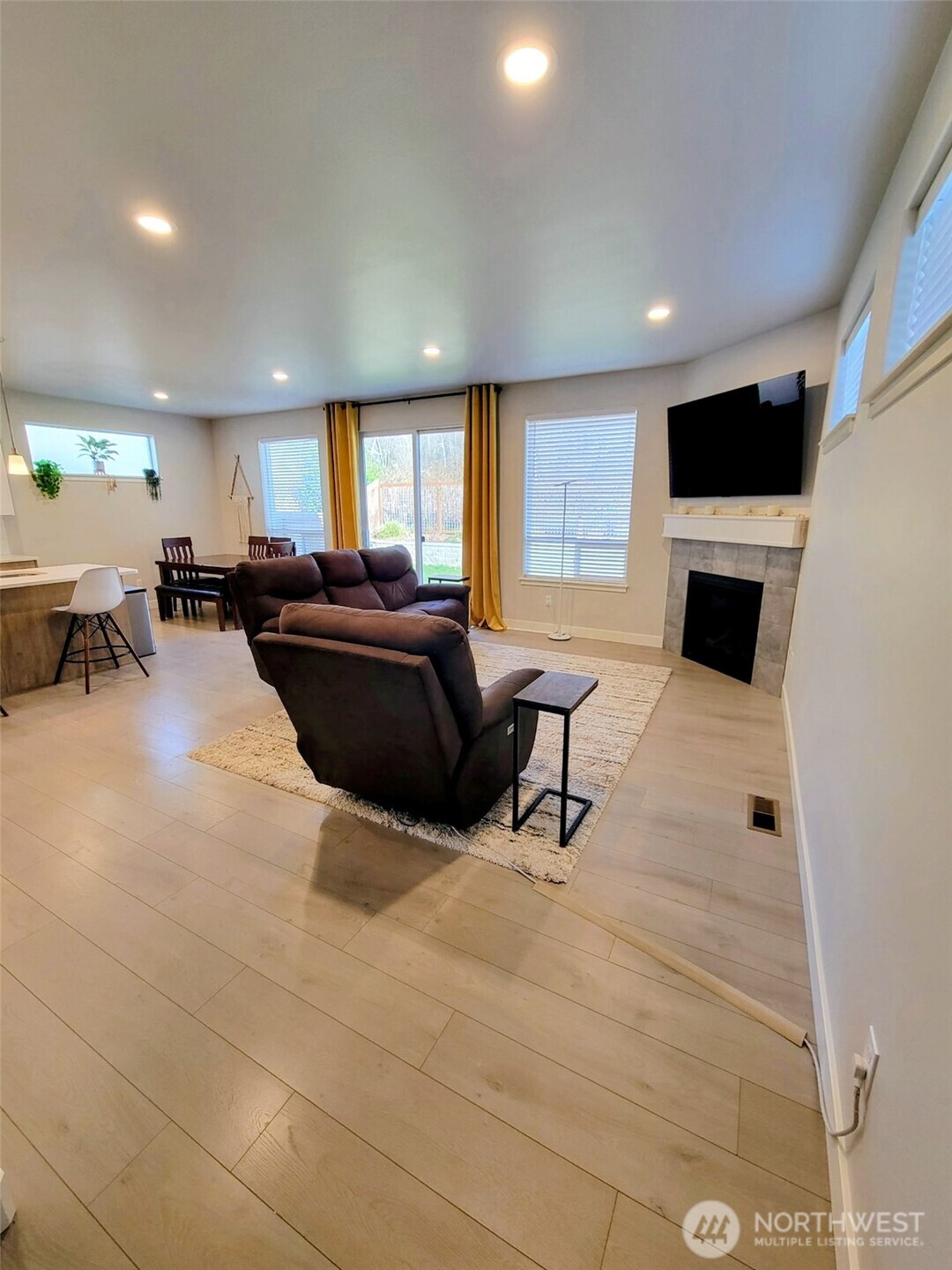 408 Hammond Street , Blaine, WA 98230