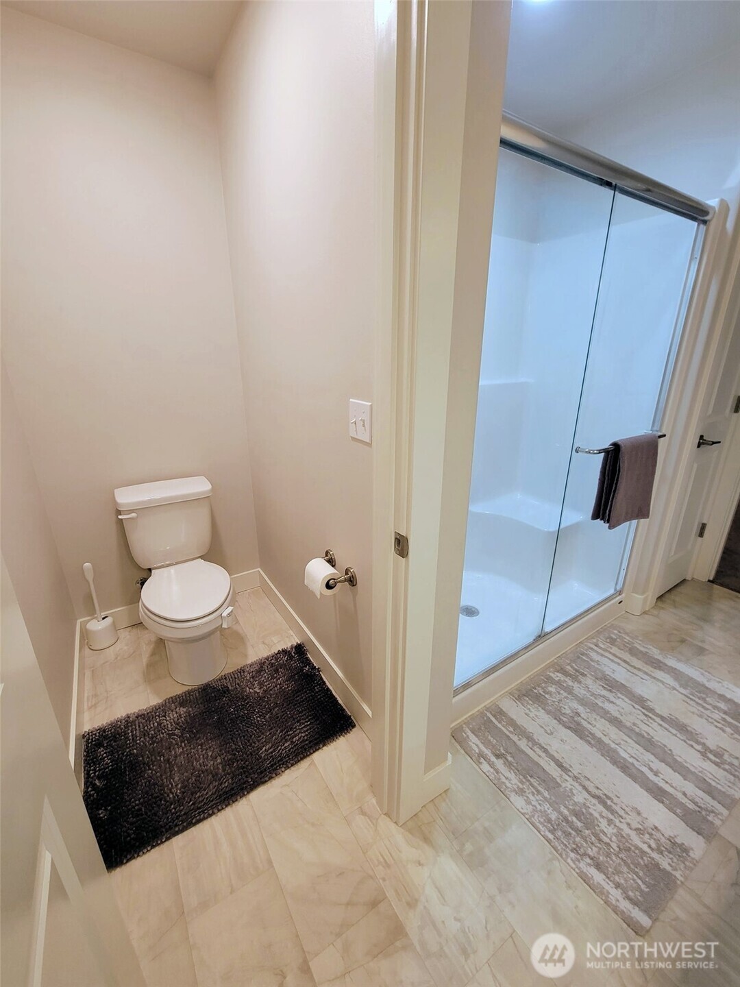 408 Hammond Street , Blaine, WA 98230