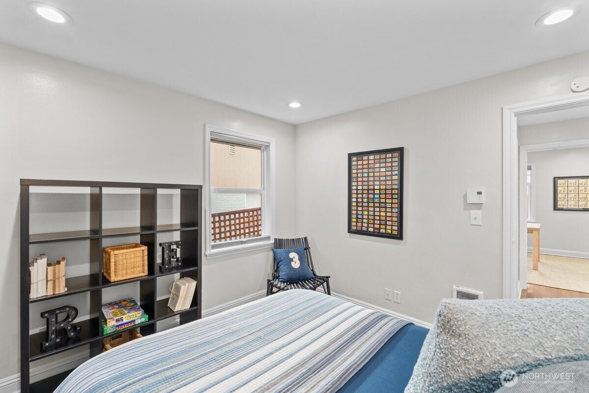 8250 Corliss Avenue N, Seattle, WA 98103