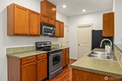 2339 NE Natalie Way , Issaquah, WA 98029 - Photo 10