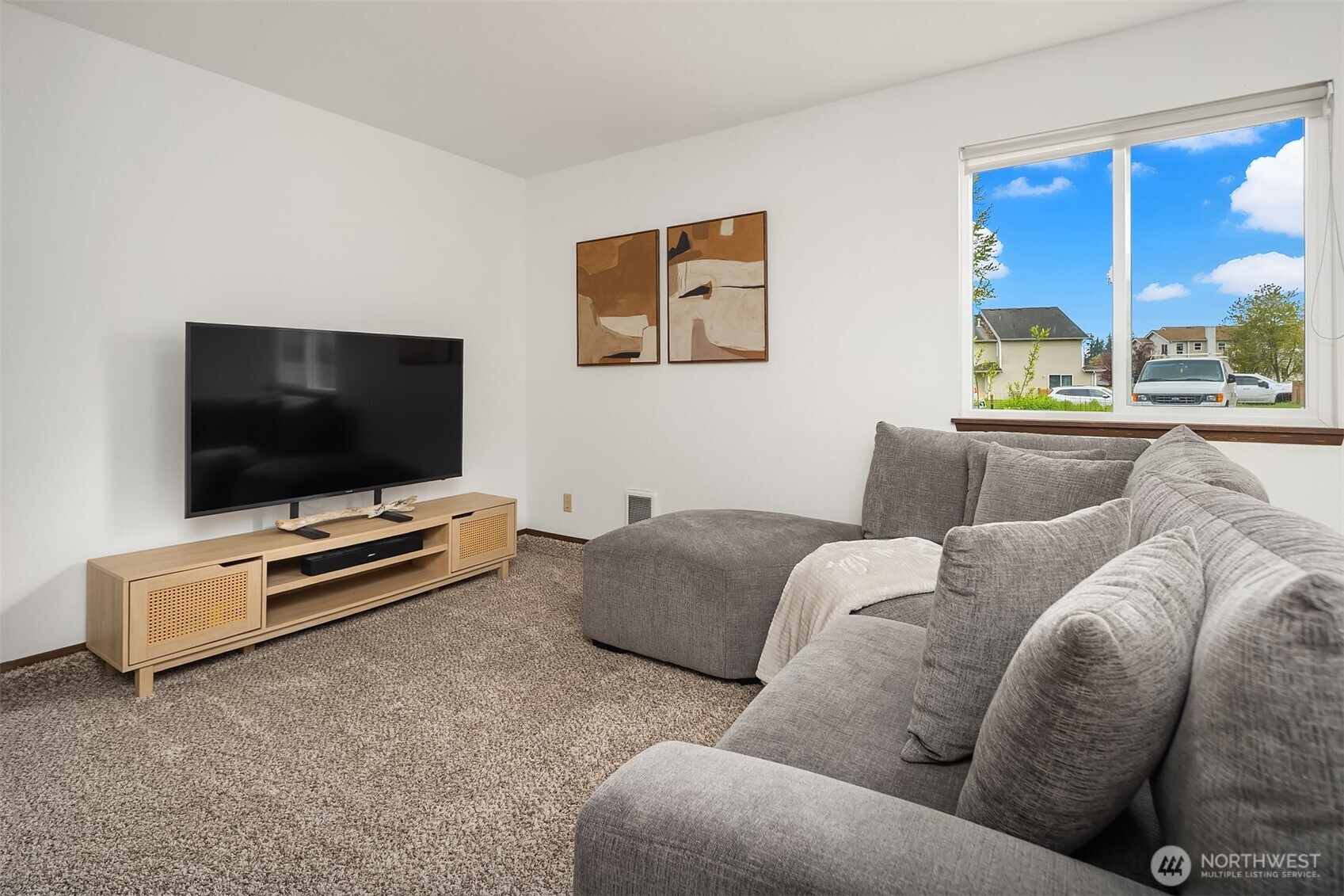 16232 2nd Place W, Lynnwood, WA 98087
