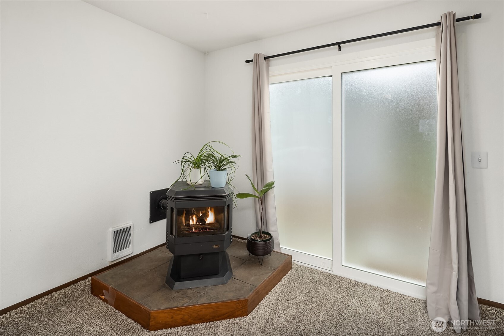 16232 2nd Place W, Lynnwood, WA 98087