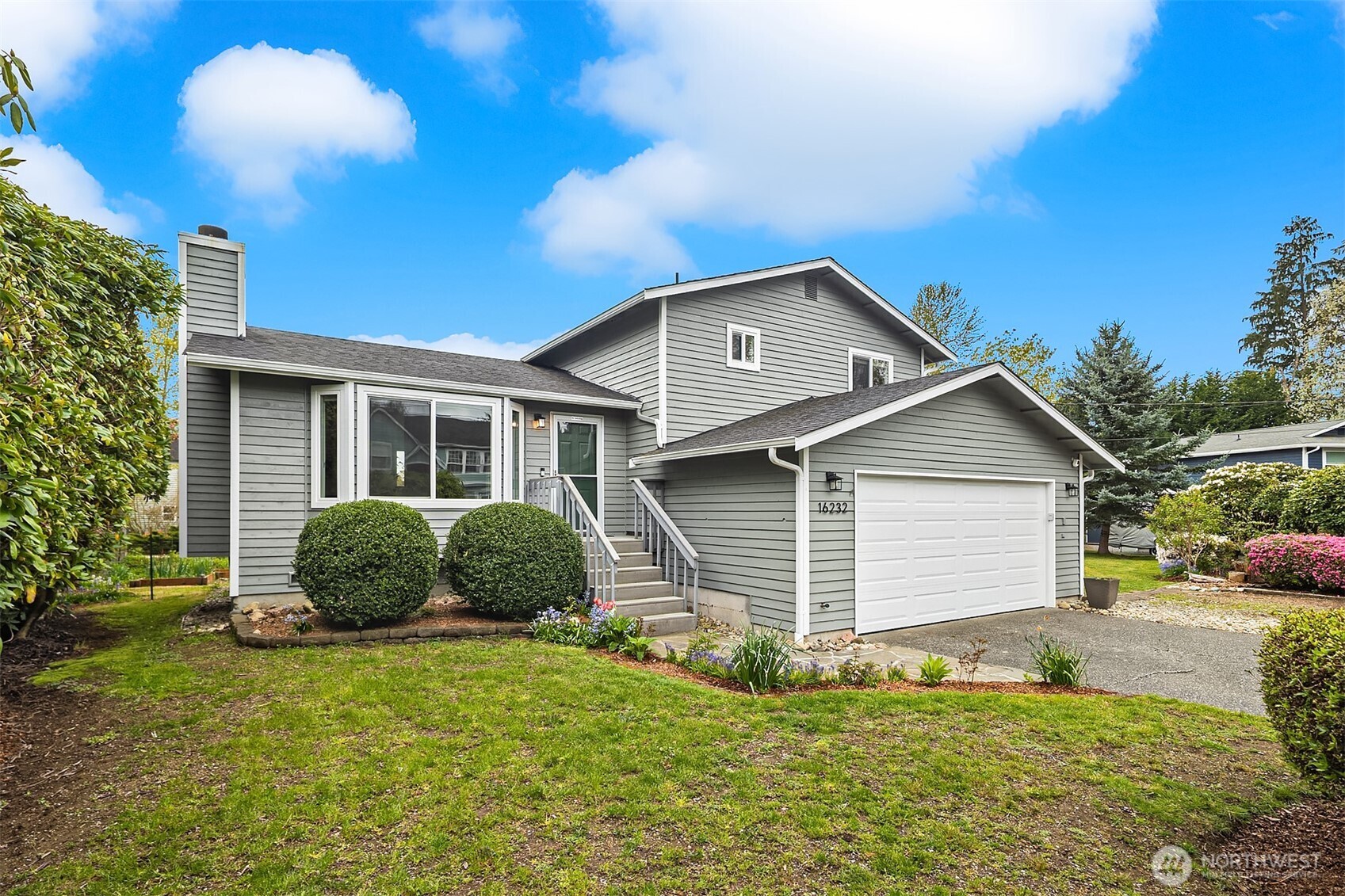 16232 2nd Place W, Lynnwood, WA 98087