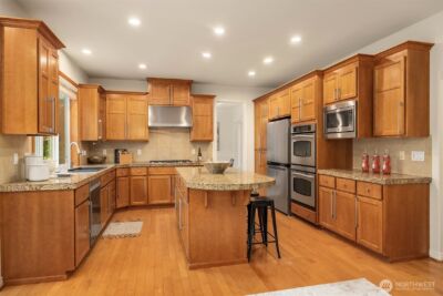 1103 272nd Place SE, Sammamish, WA 98075 - Photo 17