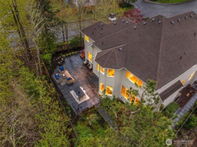 1103 272nd Place SE, Sammamish, WA 98075 - Photo 2