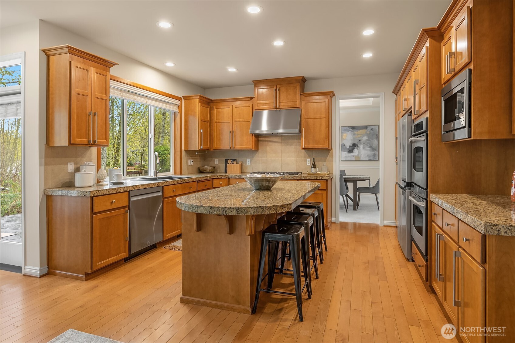 1103 272nd Place SE, Sammamish, WA 98075