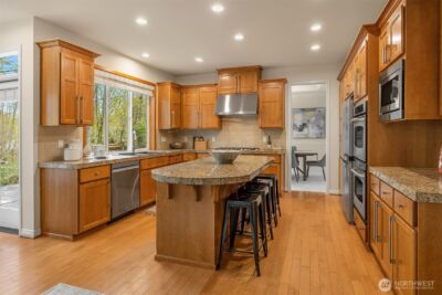 1103 272nd Place SE, Sammamish, WA 98075 - Photo 10
