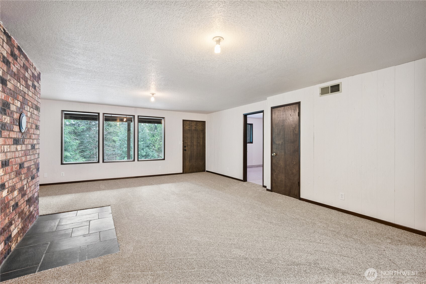 310 Tower Road , Castle Rock, WA 98611